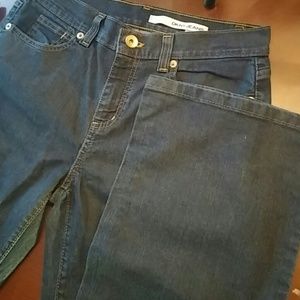 DKNY Jeans